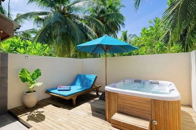 Jacuzzi Villa