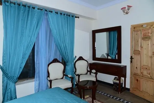 Deluxe Oda, 1 En Büyük (King) Boy Yatak