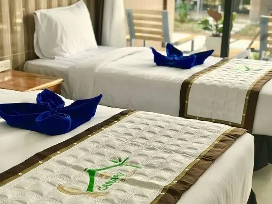 Standard Üç Kişilik Oda, Bahçe Manzaralı