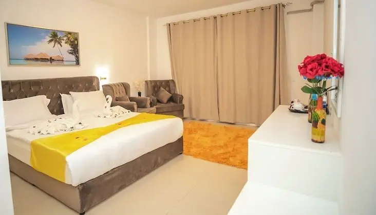 Deluxe Oda, Balkon, Havuz Manzaralı
