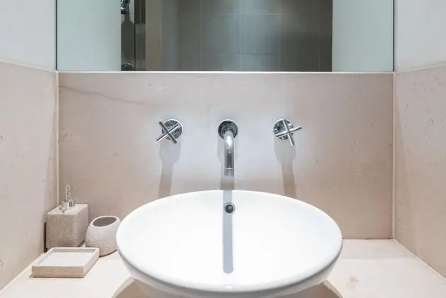 Apart Daire, 2 Yatak Odası, Nehir Manzaralı