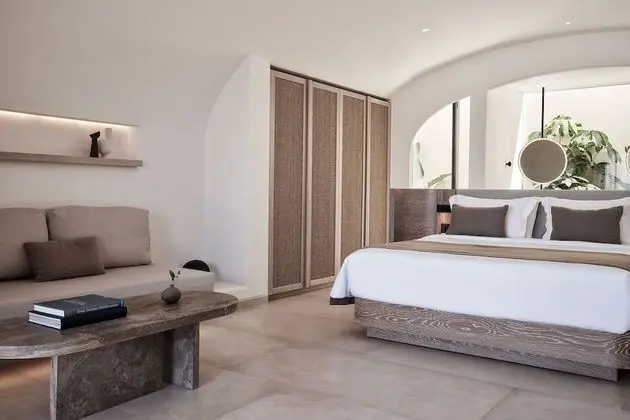 Hideaway Pool Suite