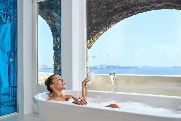 Executive Süit (cave pool)