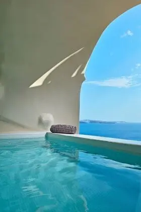Executive Süit (cave pool)