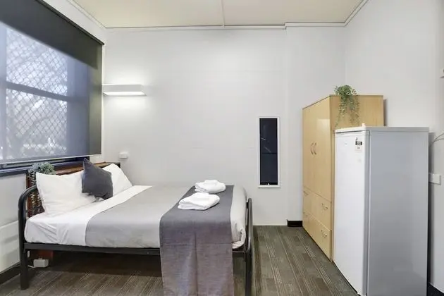 Comfort Tek Büyük Yataklı Oda