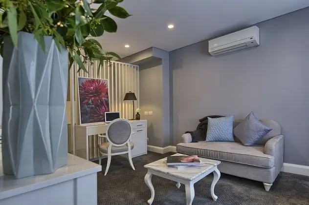 Crown Suite