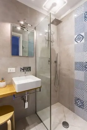 Basic Tek Büyük Yataklı Oda, Özel Banyo