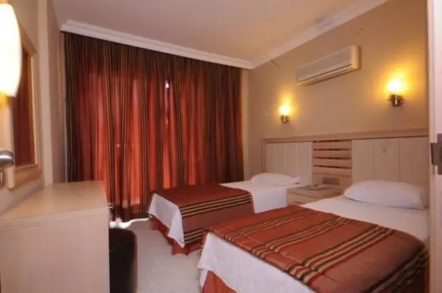 Apartment, Kara veya Havuz Manzaralı