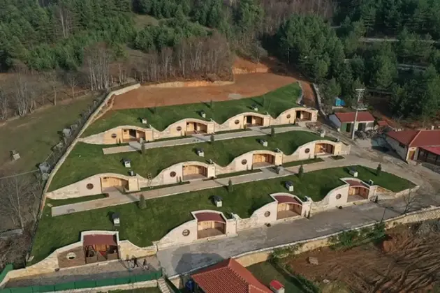 Hobbit Ev,Bahçe Manzaralı