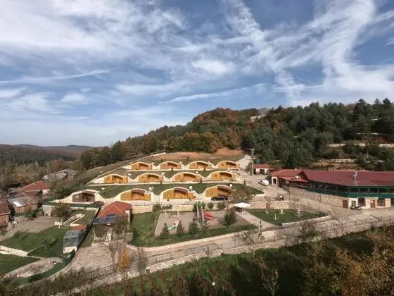 Hobbit Ev,Bahçe Manzaralı