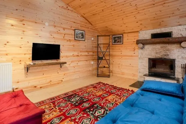 Hobbit Ev,Bahçe Manzaralı
