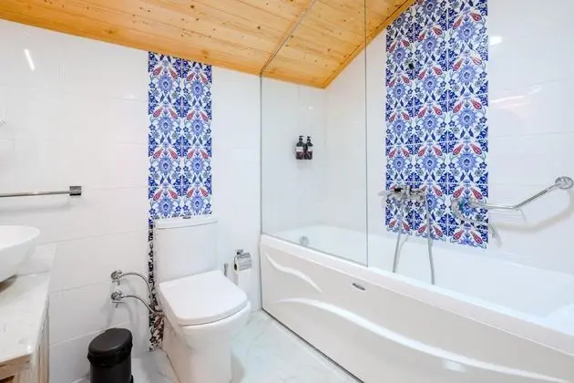 Hobbit Ev,Bahçe Manzaralı