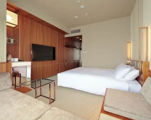 Basic Oda, 1 Büyük (Queen) Boy Yatak, Sigara İçilmez