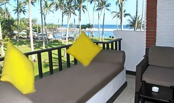 Deluxe Ocean Room