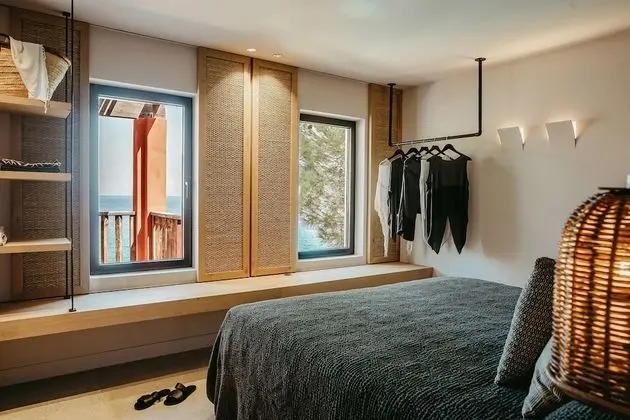 One Bedroom Serenity Sea Front suite