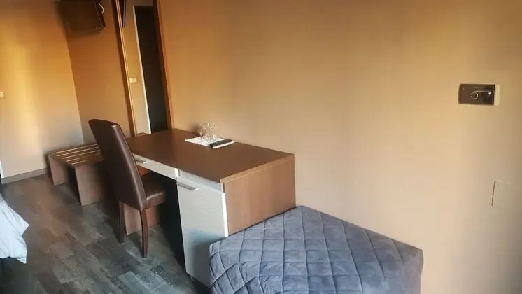 Classic Tek Büyük Yataklı Oda