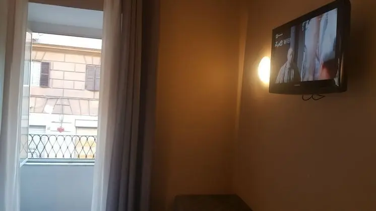 Classic Üç Kişilik Oda, 1 Yatak Odası, Şehir Manzaralı, Köşe
