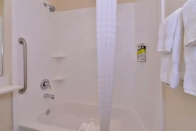 Stüdyo Süit, 2 Büyük (Queen) Boy Yatak, Engellilere Uygun (Communication, Accessible Tub)