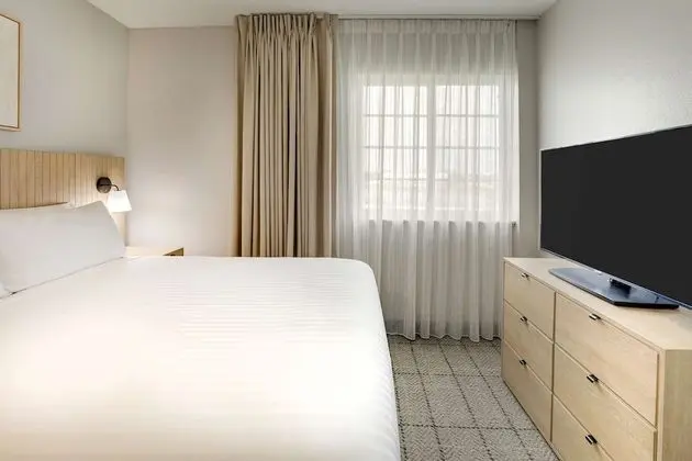 Süit, 1 En Büyük (King) Boy Yatak ve Çekyat (One Bedroom)
