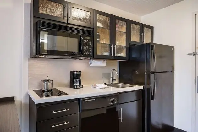 Süit, 1 Büyük (Queen) Boy Yatak ve Çekyat (One Bedroom)