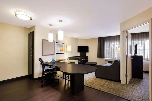 Süit, 1 Büyük (Queen) Boy Yatak ve Çekyat (One Bedroom)
