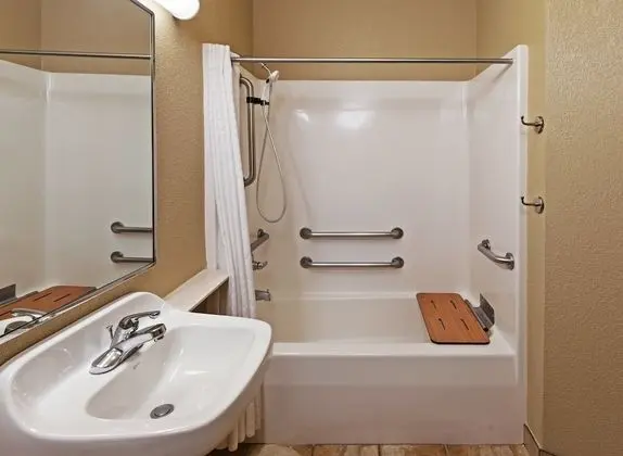 Stüdyo Süit, 1 Büyük (Queen) Boy Yatak, Engellilere Uygun (Access Tub)