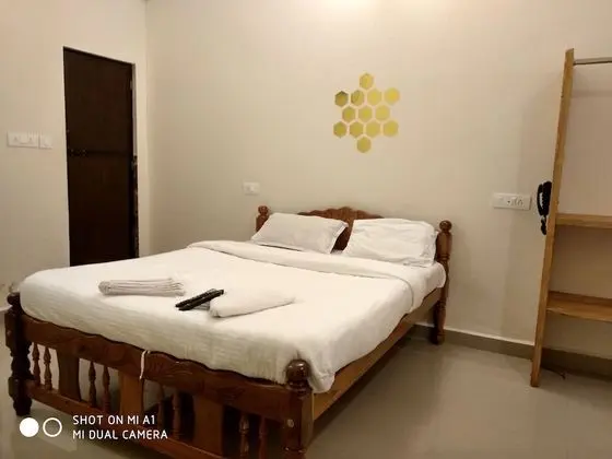 Deluxe Üç Kişilik Oda, Birden Çok Yatak, Sigara İçilebilir