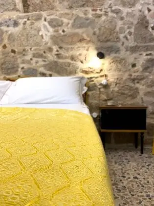 Design Tek Büyük Yataklı Oda (Duminiha)