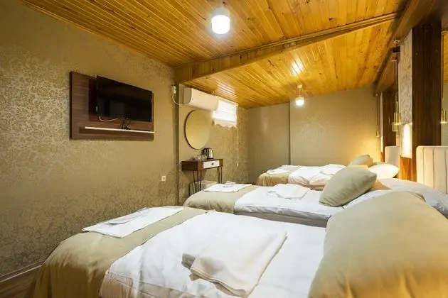 Comfort Quadruple Room