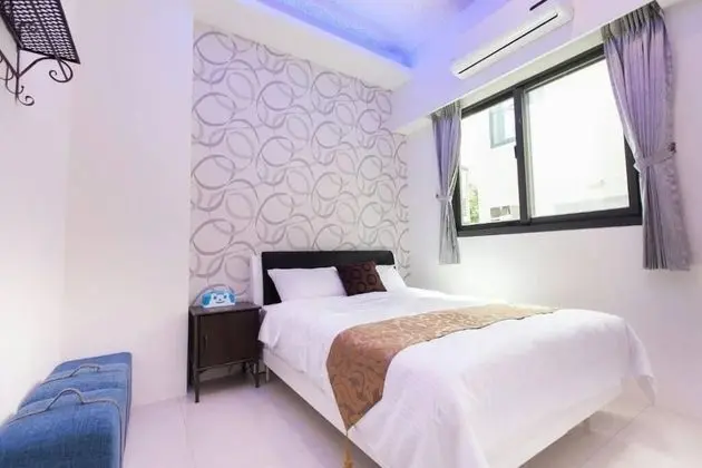 Tek Büyük Yataklı Oda, Ortak Banyo (A101)