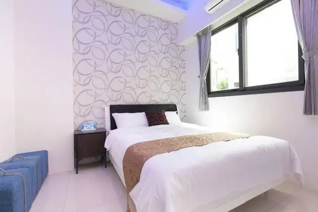 Tek Büyük Yataklı Oda, Ortak Banyo (A101)