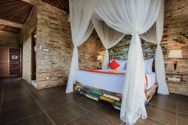 Standard Villa, 2 Yatak Odası, Sigara İçilebilir, Havuz Manzaralı