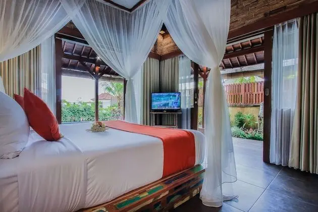 Standard Villa, 2 Yatak Odası, Sigara İçilebilir, Havuz Manzaralı