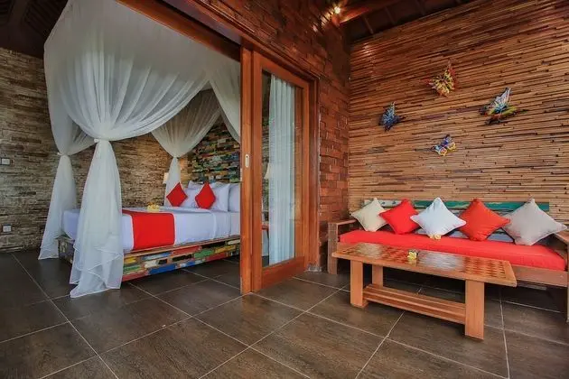 Standard Villa, 2 Yatak Odası, Sigara İçilebilir, Havuz Manzaralı