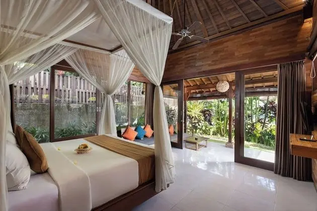 Standard Villa, Sigara İçilebilir, Havuz Manzaralı