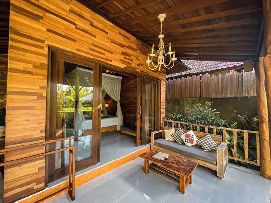 Standard Villa, Sigara İçilebilir, Havuz Manzaralı