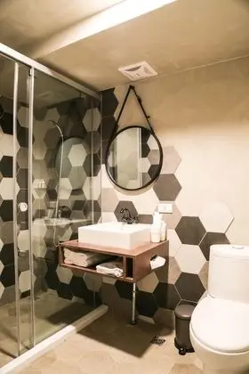 Design Tek Büyük Yataklı Oda, 1 Büyük (Queen) Boy Yatak, Banyolu/Duşlu, Şehir Manzaralı