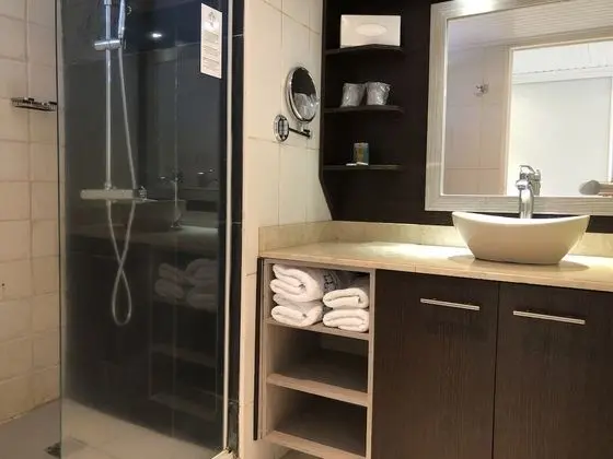Studio vue piscine