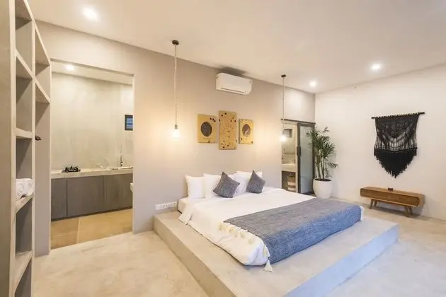 Deluxe Stüdyo, Havuz Manzaralı