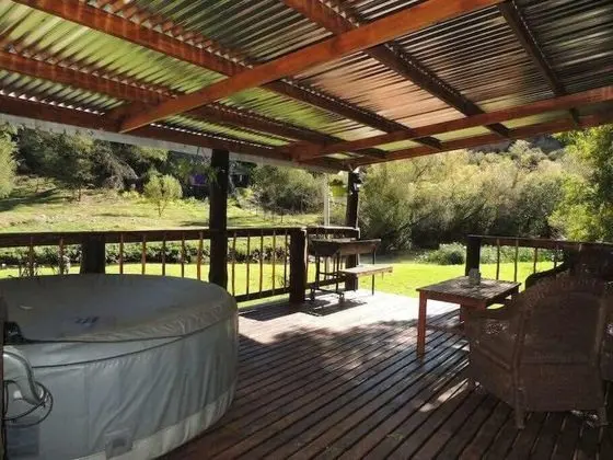 Cabin 1 (Lover's nest)