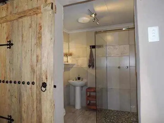 Cabin 1 (Lover's nest)