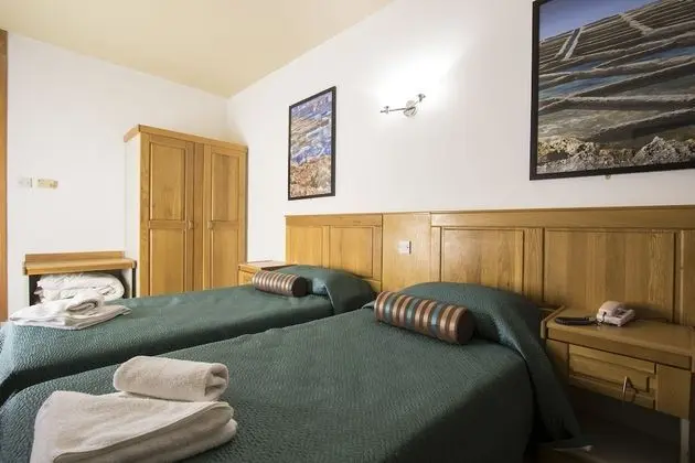 Standard Tek Büyük veya İki Ayrı Yataklı Oda, Balkon