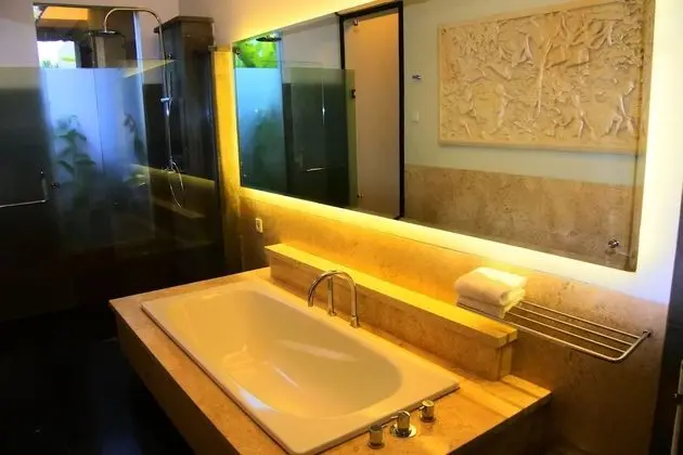 Villa, 1 Yatak Odası, Havuz Manzaralı