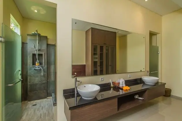 Villa, 1 Yatak Odası, Havuz Manzaralı