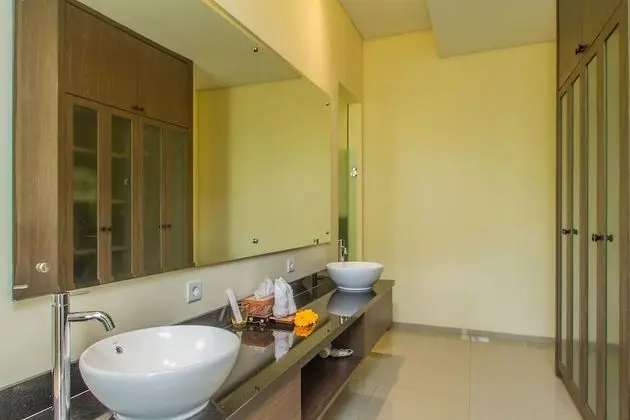 Villa, 1 Yatak Odası, Havuz Manzaralı