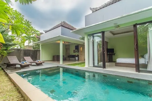 Villa, 1 Yatak Odası, Havuz Manzaralı