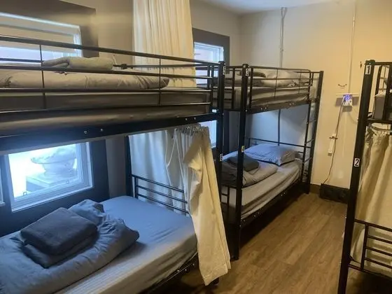 6 Bed Shared Dorm