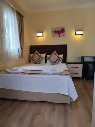 Standard Oda 1 Double Bed