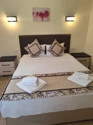 Standard Oda 1 Double Bed