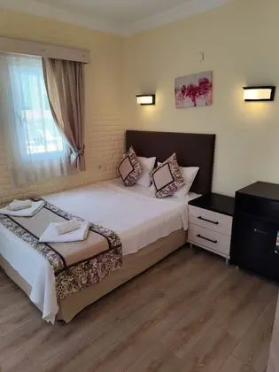 Standard Oda 1 Double Bed